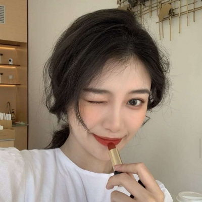 微信女生头像高冷气质有范只要你喜欢我都奉陪到底