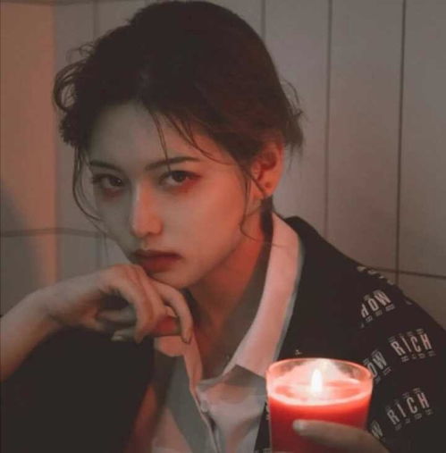 仙女头像世界滂沱大雨,万物苟且而活
