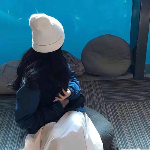女生头像无法跟喜欢的人在一起其实是人生的常态