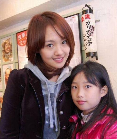 娱乐圈女星撸猫成瘾,连杨幂都难逃喵星人的魔爪