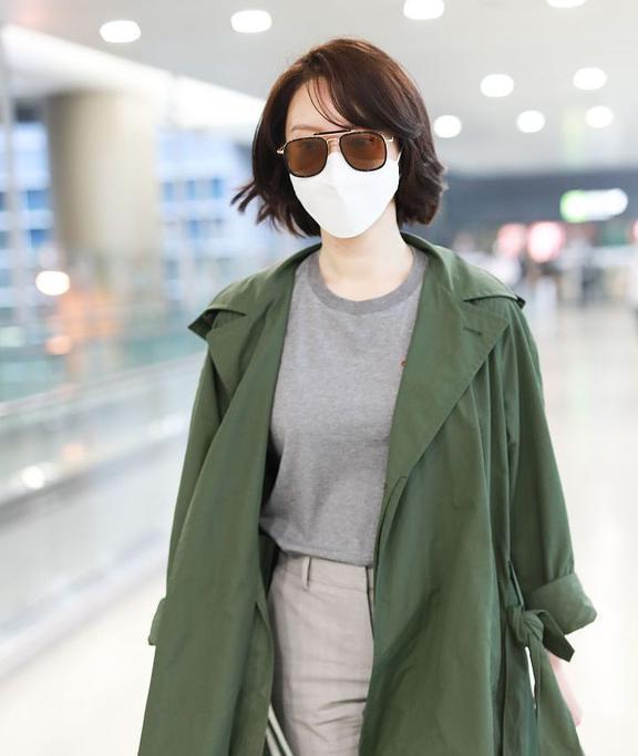陈数真是时髦到令人叹服简单搭配都妩媚好看,中年女人穿衣模板