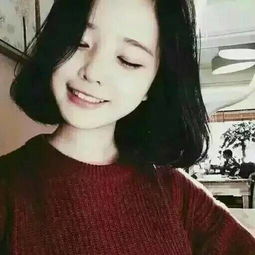 这女的叫什么名字貌似挺火啊,朋友圈里全是她的图片