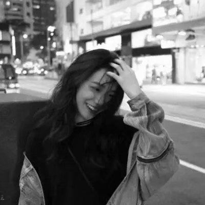 女生头像黑白高冷霸气超拽孤独女生头像