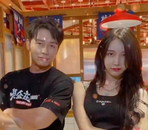 李晨与最美伪娘艾比深夜共舞,艾比嘴巴又整了,cp感强烈