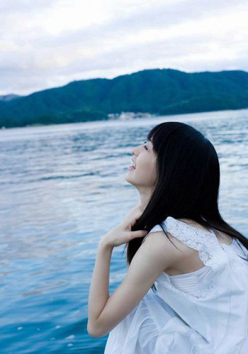白衣飘飘日本美少女逢泽莉娜清纯范儿写真