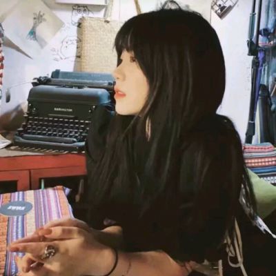 适合在学校用的ins女生头像