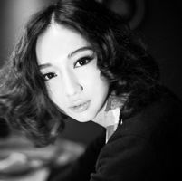 黑白超拽霸气的女生qq个性头像可知一颗心爱过你永远也未溶化
