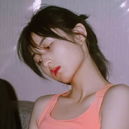 女生头像生活就是一阵的甜一阵的苦和大多数的不悲不喜