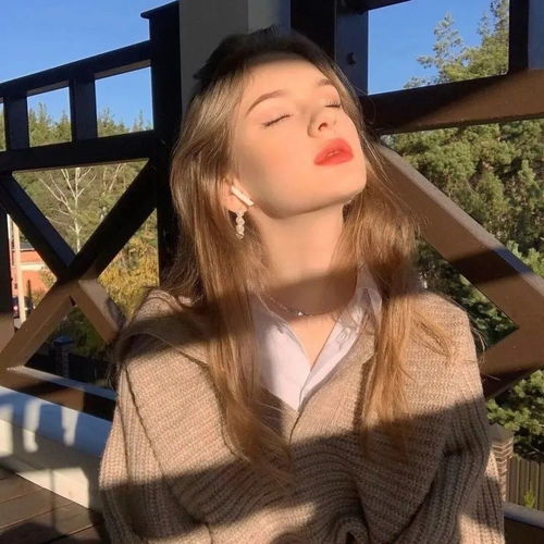 个性欧美女生头像一些小美好正在井然有序的发生着