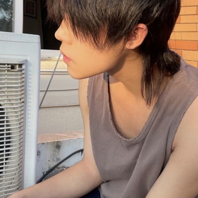 12岁女生头像真人不像网图天花