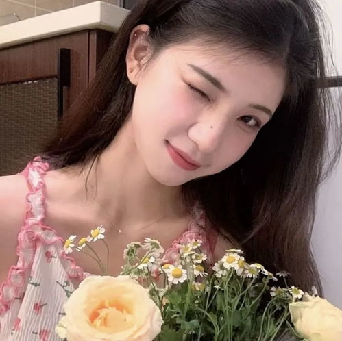头像一眼就心动的女生头像