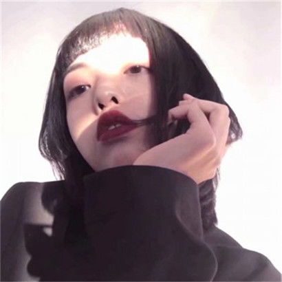 气质干净清纯女生头像,几载青春只可惜青春太短