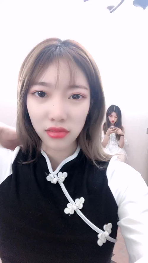 气质美女的音乐动感十足,网友太魔性了