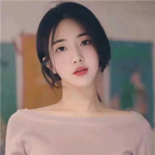 女生头像强求很辛苦,有人惦记才是幸福