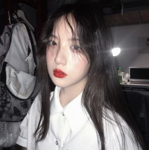 qq头像女生社会姐男人