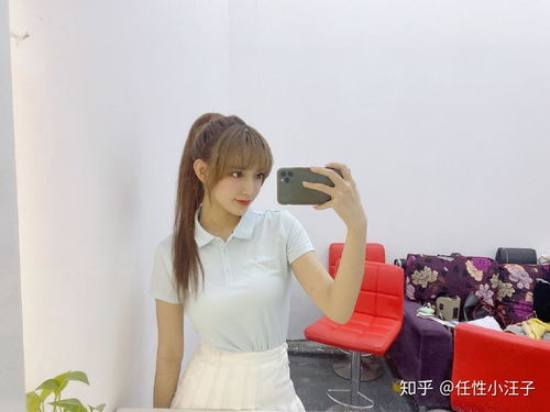 程潇香芋紫漫画造型清新装扮更是可爱甜美少女感十足
