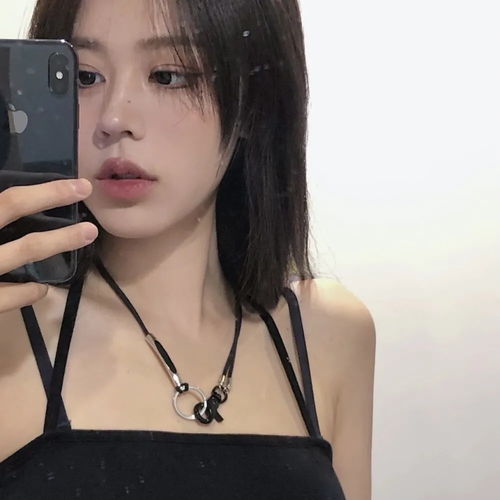 女生头像爱不释手