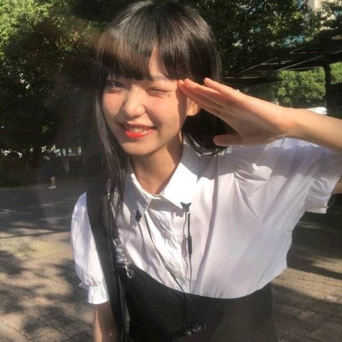 让寡王桃花运翻倍的初恋感头像