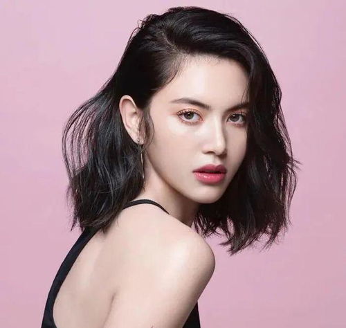 据说,她属于人间绝色,美到窒息