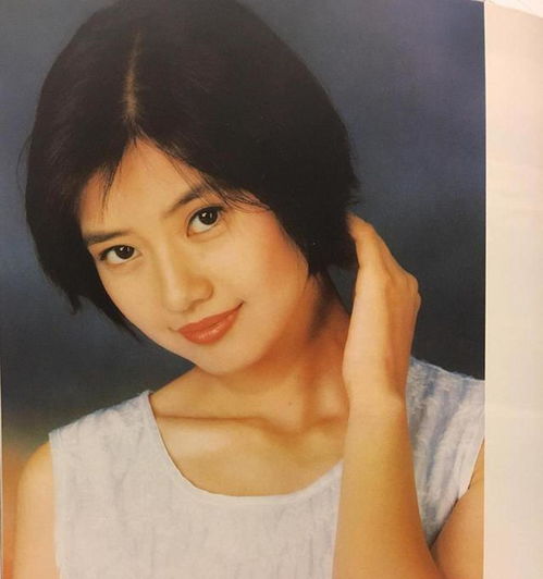组图高圆圆少女时期旧照曝光大眼水灵短发学生妹造型清纯