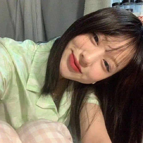 精选女生男生真人头像