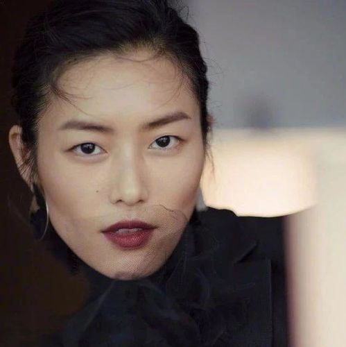迷人计刘雯把vivo广告拍成时装片苏明玉式女神妆身后有千军万马