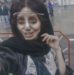 少女为变成偶像的样子,在脸上动刀60次,现在看起来像僵尸