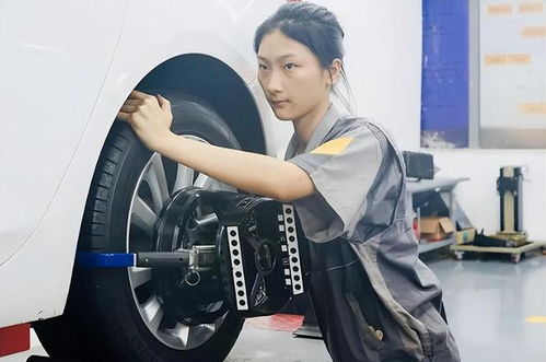 深圳汽修女孩,一月内三登央视,获5亿流量,颜值与实力并存