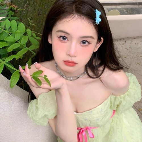 女生头像希望秋天温柔的晚风,能吹走夏天所有的遗憾女生头像