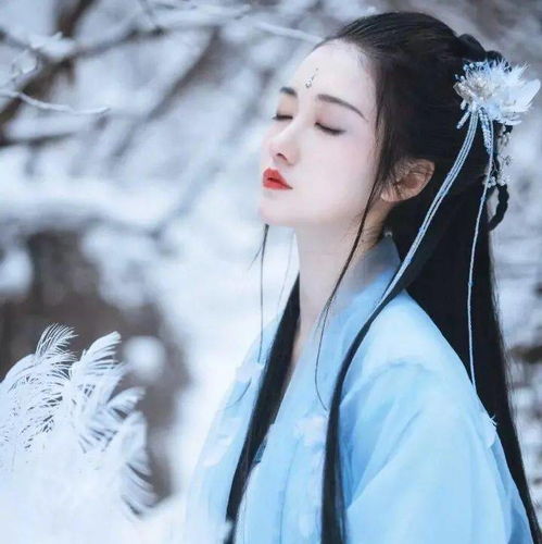 唯美意境古风女生头像自在飞花轻似梦无边丝雨细如愁
