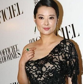 这几年出生的女人,脾气爆管夫严,但却能助夫富贵到老