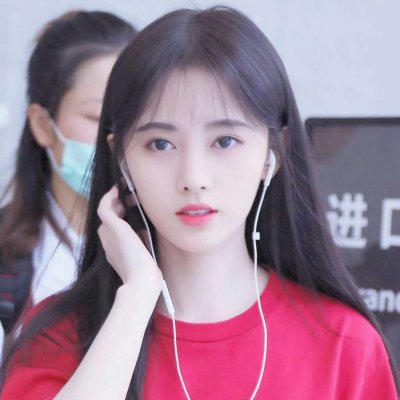 qq女生同一人头像10张多张照片