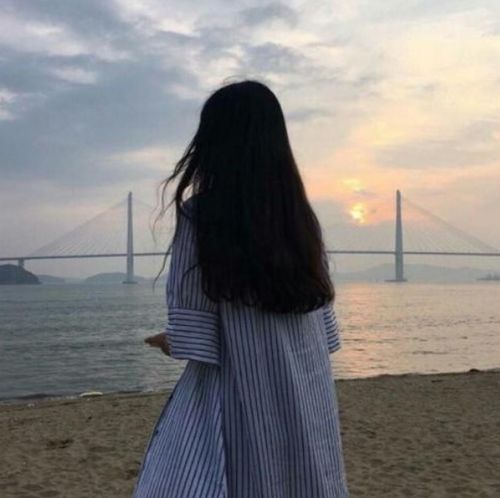 义乌女子吐槽父亲去世两个月,妈妈就找了个伴,还要睡我们家
