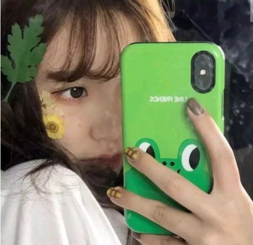 最近超火原谅色.绿女生头像绿色很纯洁,可是爱情玷污了它