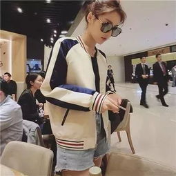 春季女生棒球服搭配图片,棒球服就应该这么穿