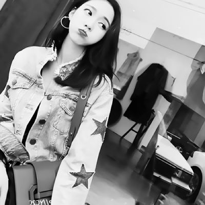 头像美女头像唯美黑白女2021最新整理共12p第558期