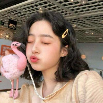 俏皮唯美小女生头像
