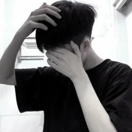 男生头像看了让人悲伤的男生头像伤感孤独落寞的男人第125期