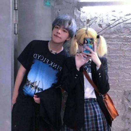 韩版情头像情侣两张爱情使人忘记时间