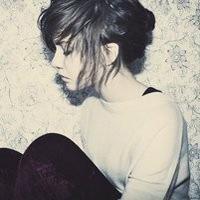 女生欧美头像小辫子背景微信头像图片大全