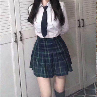 校园制服女生真人头像,短裙校服女生头像