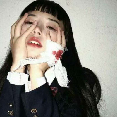 病娇头像女真人带血恐怖血腥病娇女头像