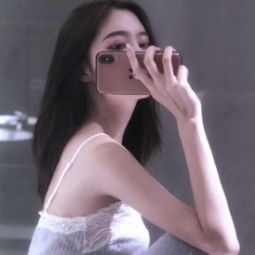 小时候词不达意长大后言不由衷清新好看性感迷人女生头像
