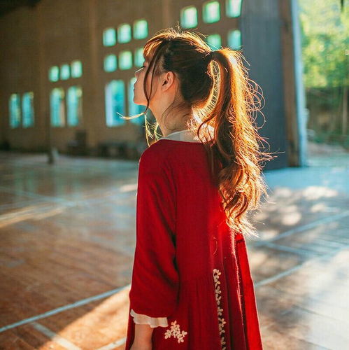 继女得了白血病,老公拿不定主意时,老婆说卖房也要治病