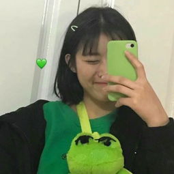 时尚诗意女生头像回忆里的纸短情长