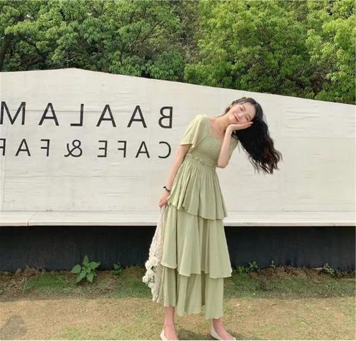 明星们常穿的这几件颜值爆表连衣裙,夏天谁穿谁好看