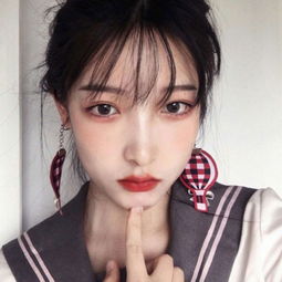 漂亮女生闺蜜头像同一人两人一人一张