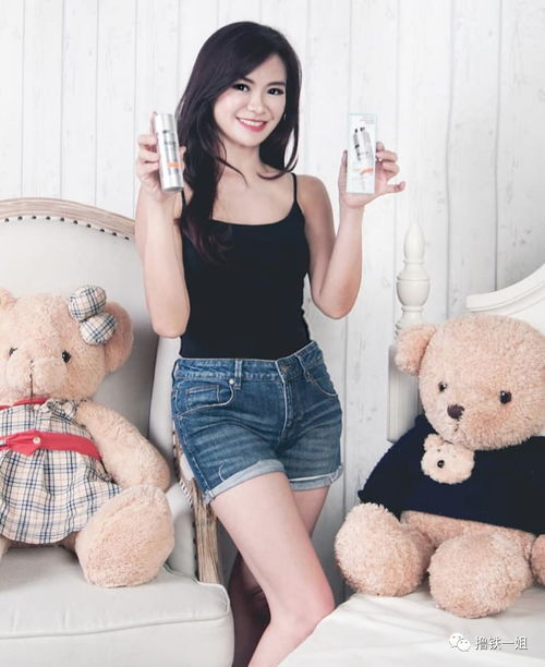 50岁阿姨身材秒杀20岁少女关晓彤,长相就是翻版关之琳