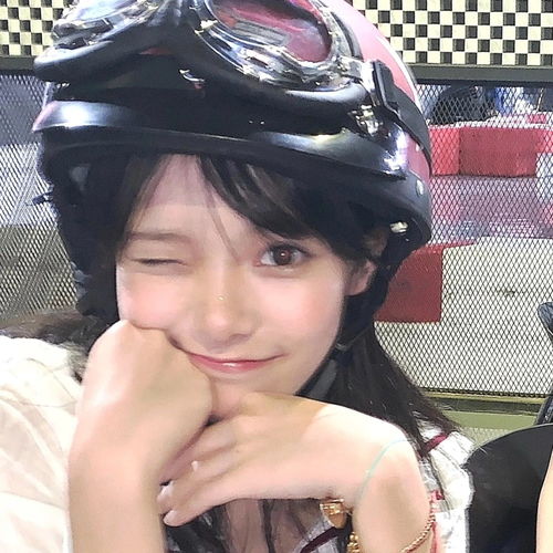 头像小众风格女头