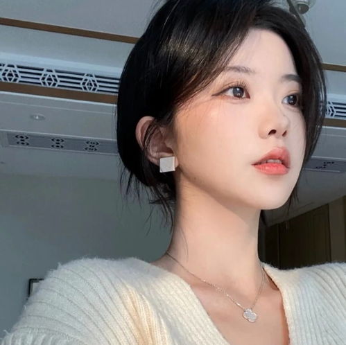 绿色美女头像图片网易云